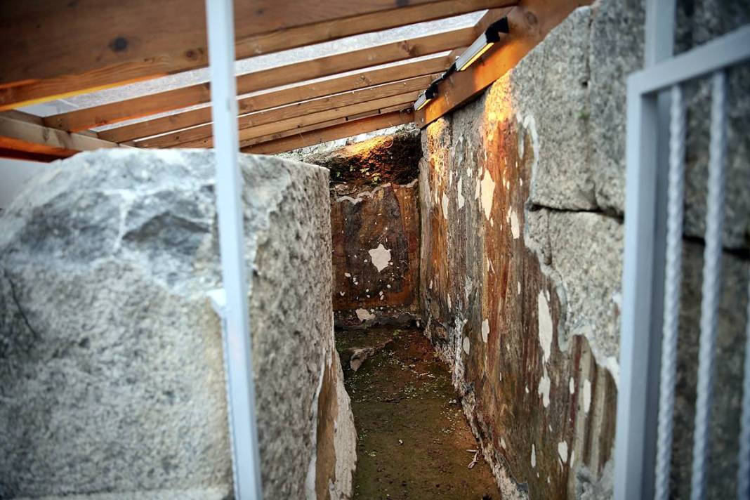 Papa Francis, o kentte keşfedilen Hz. İsa'nın freskini görmek için geliyor! Turistlerin ziyaretine açıldı, büyük ilgi var 11